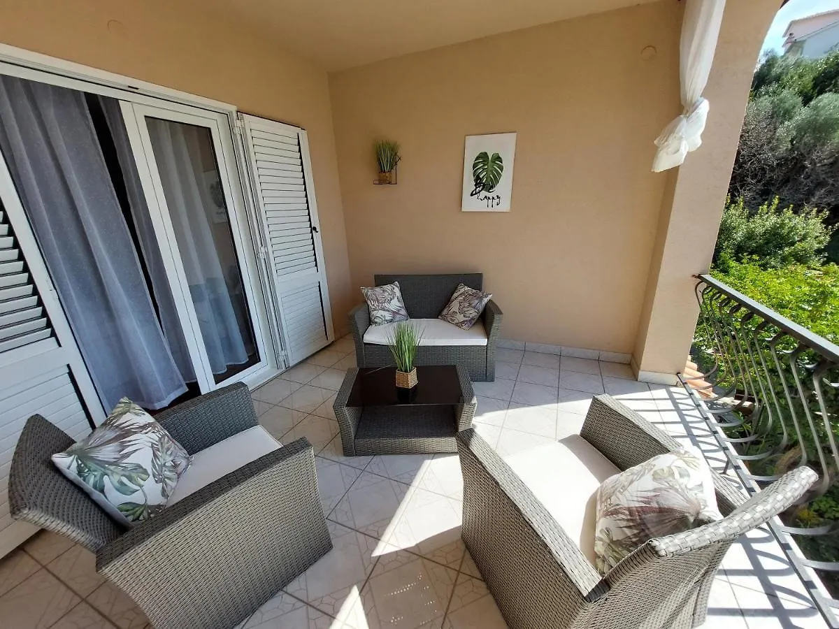 Holiday Apartments Ruzica Palit Croatia