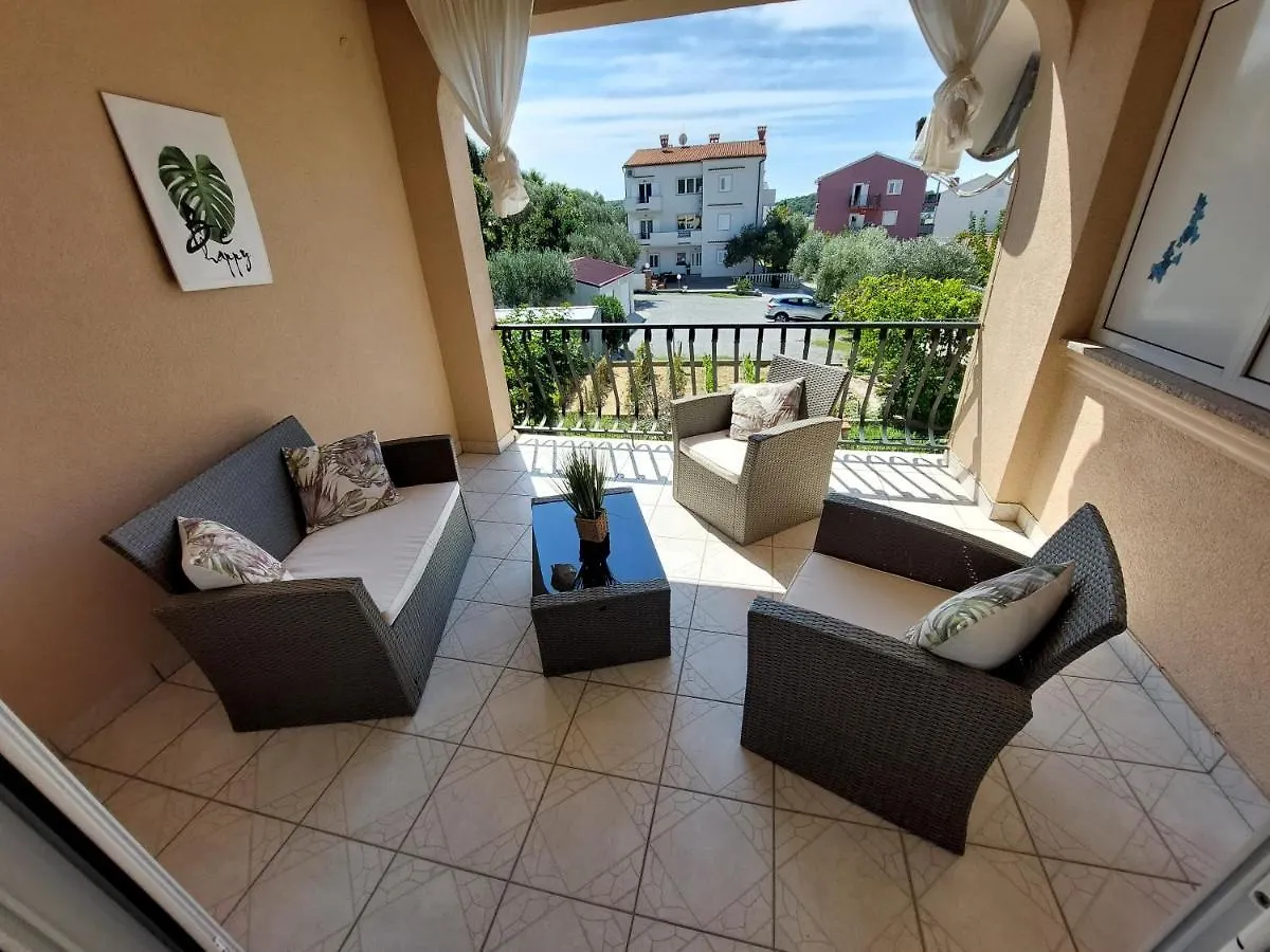 Holiday Apartments Ruzica Palit 0*,